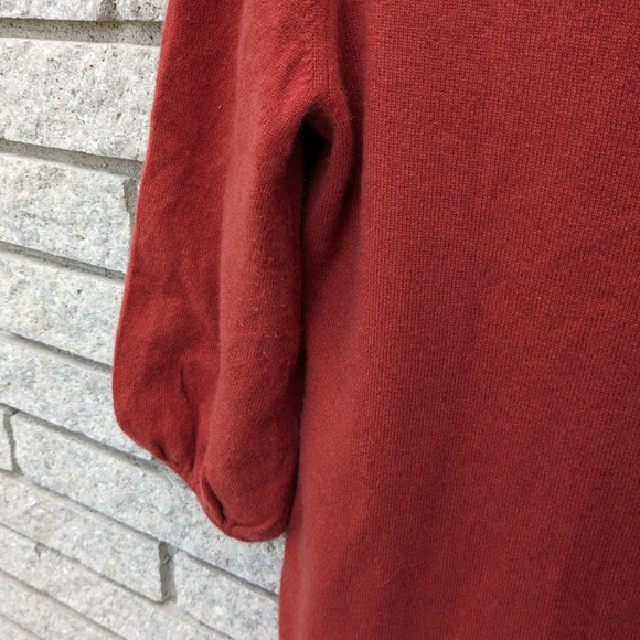 Prive' 100% CASHMERE Deep V Neck Sweater Pumpkin Orange Size Large Soft EUC - Picture 4 of 10